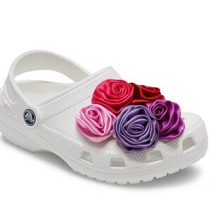 Crocs Jibbitz Rose Charms- 5 pack
